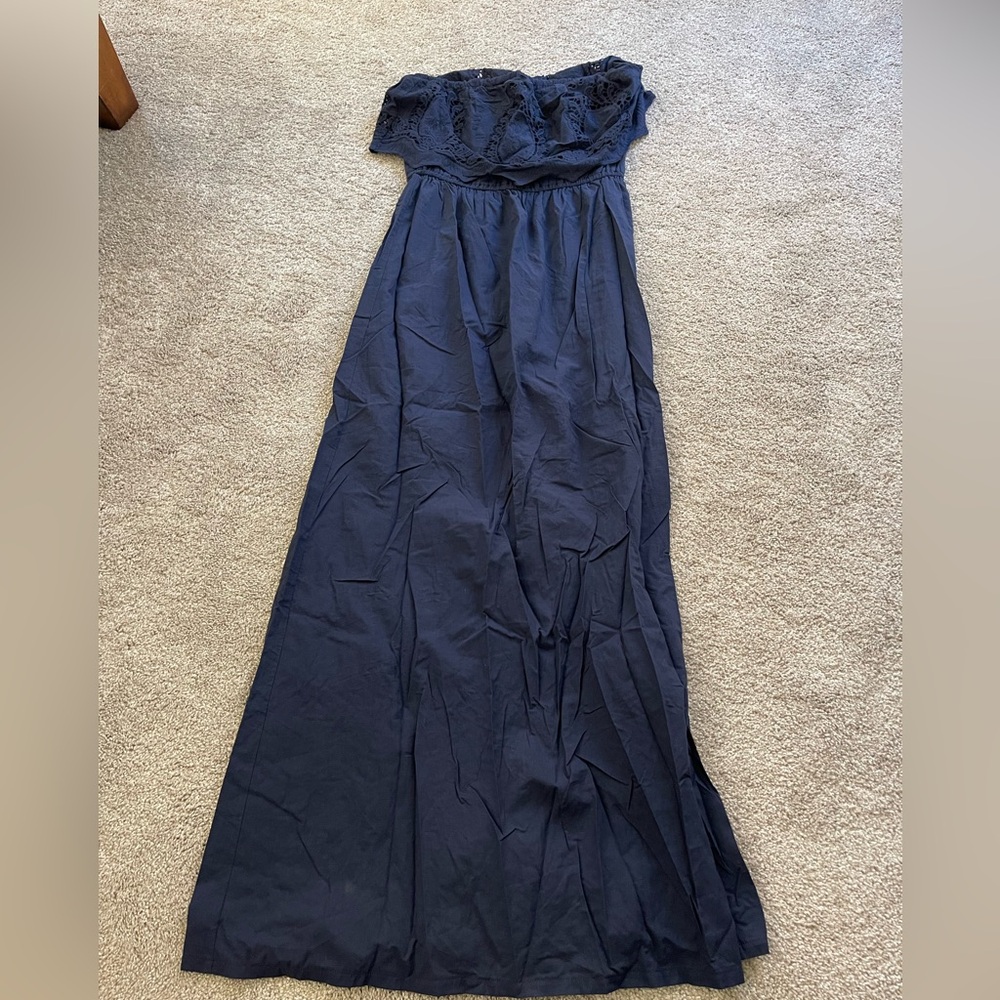 Strapless blue maxi dress.